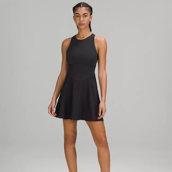 Lululemon Court Crush tennis dress - size 6 - GREAT CONDITION - Picture 1 of 6